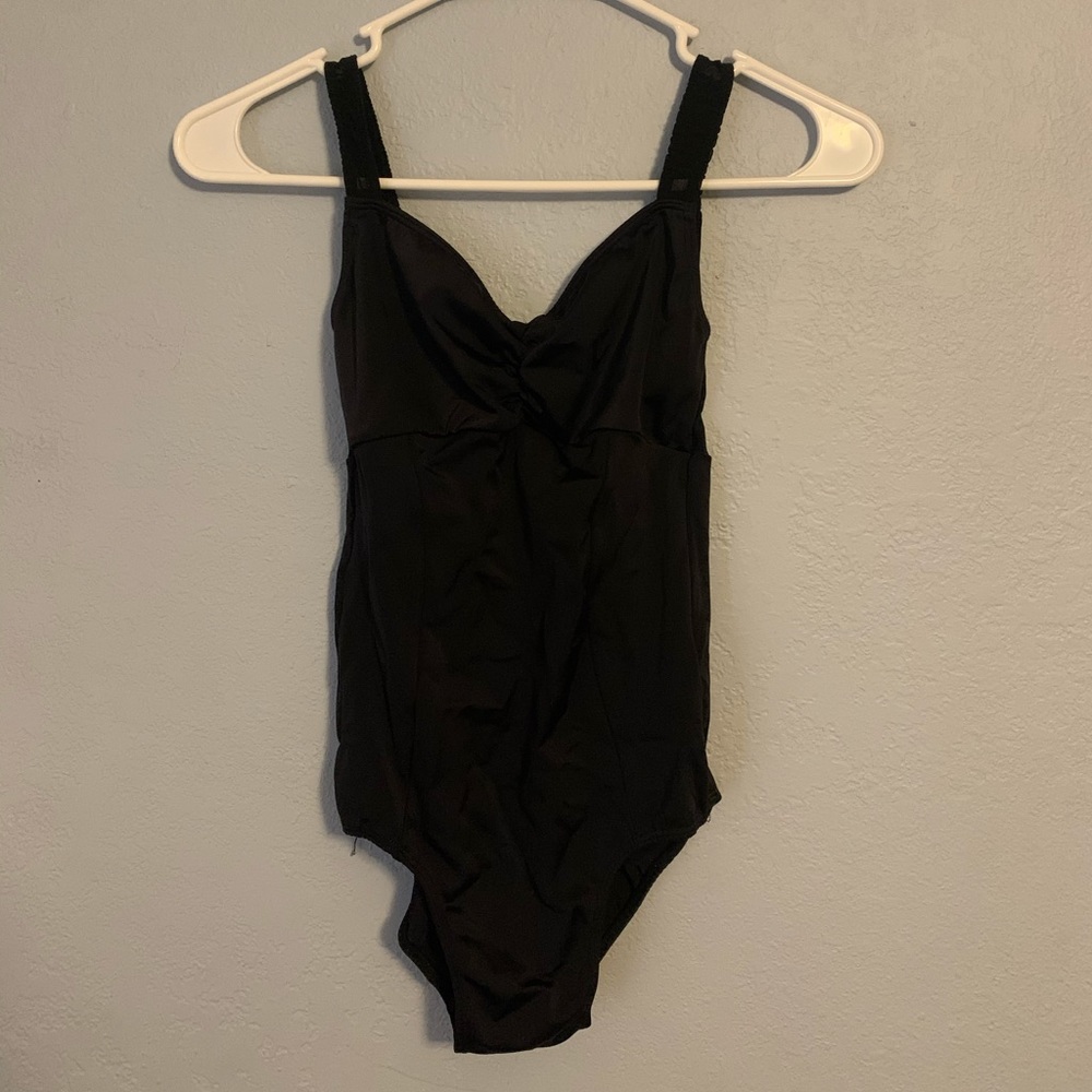 Class In Dancewear Black Leo S!